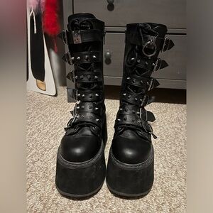 Demonia damned-225 buckle platform boots